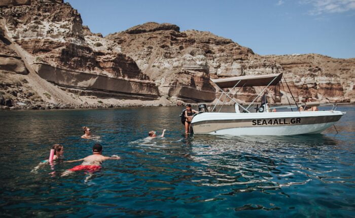 Sea4all Santorini Location de bateau sans permis