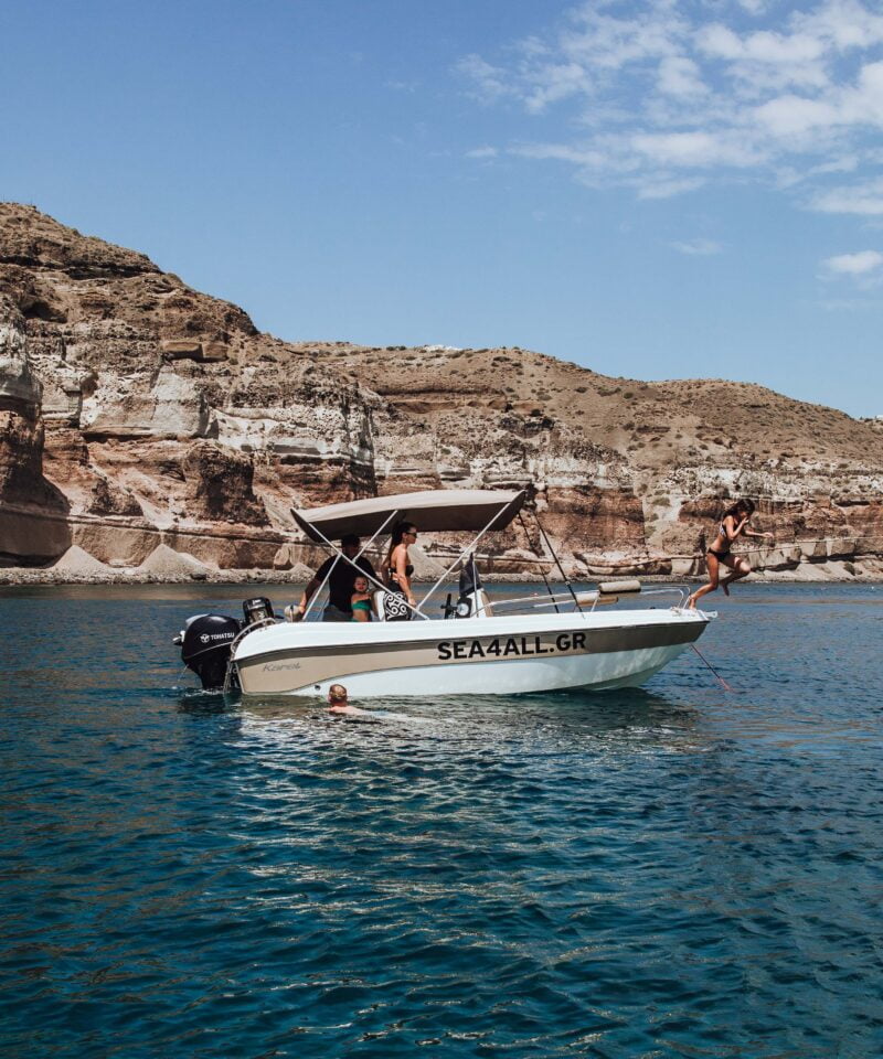 Sea4all Santorin Location de bateau sans permis Sea4all