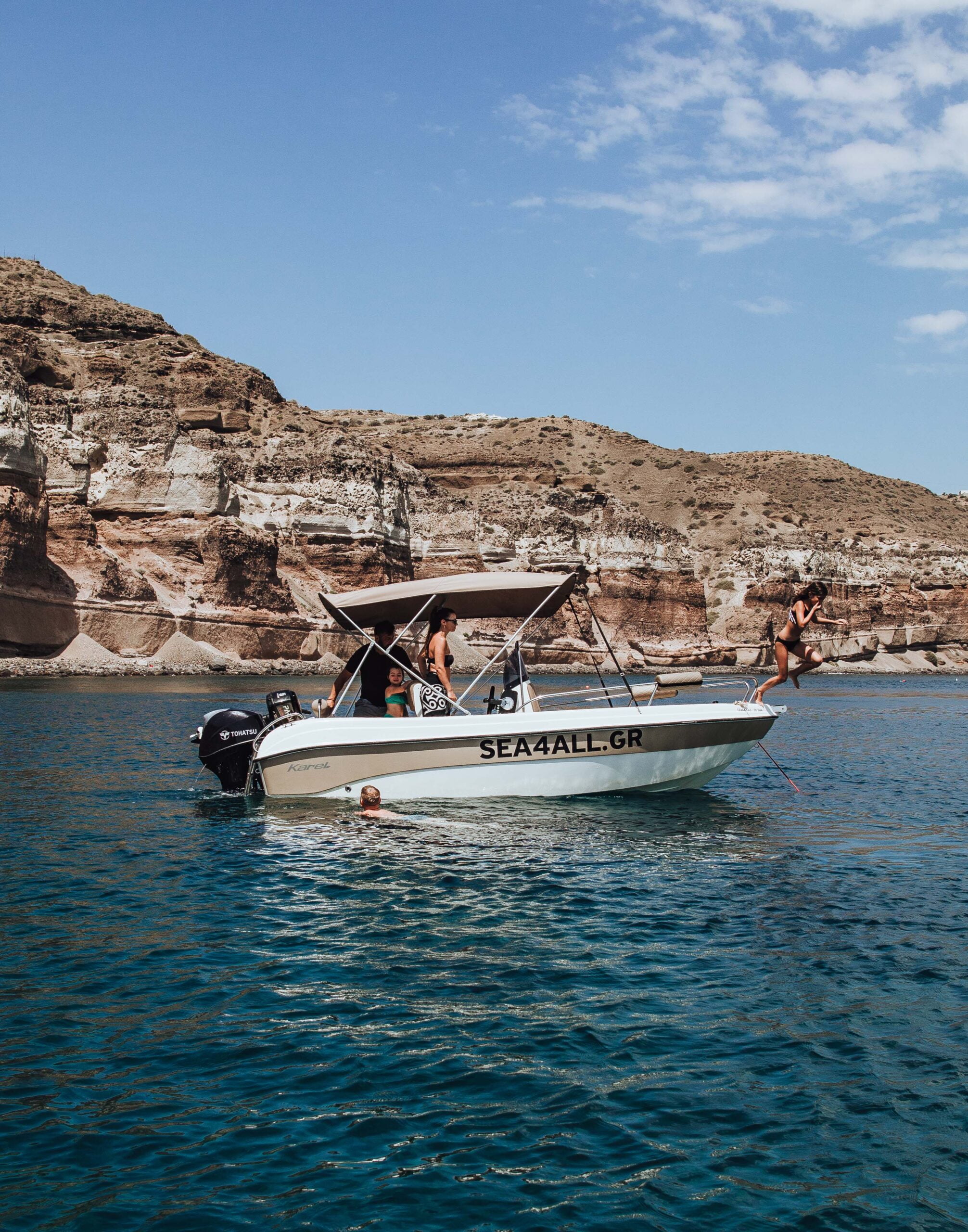 Sea4all Santorin Location de bateau sans permis Sea4all